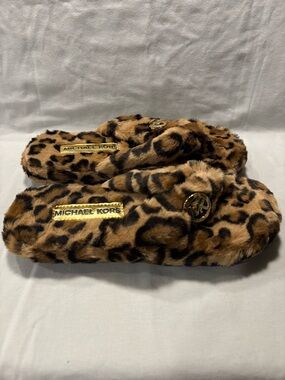 Michael Kors Jet Set MK Thong Sandals – Leopard Print (Size 8M)